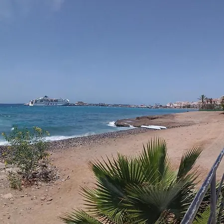Daire Rosamar, Sea View
